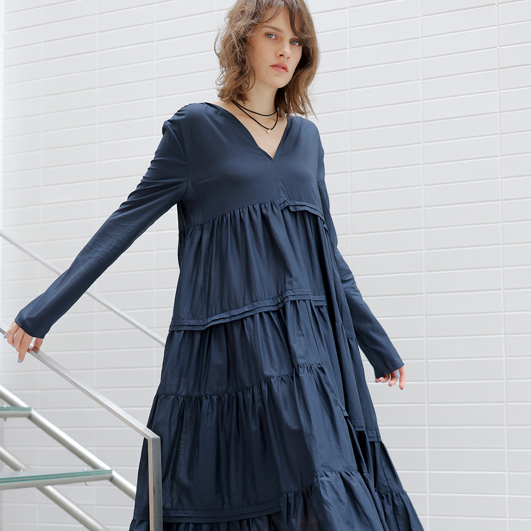 美品✨　マーレット　ロングワンピース　プリーツドレス　ピンタック　ギャザー　刺繍 Merlette マーレット 165NO7CJ ZEPHYR ゼファー Vネック